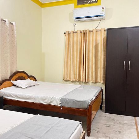 בודהגאיה Hotel Manokamna מראה חיצוני תמונה